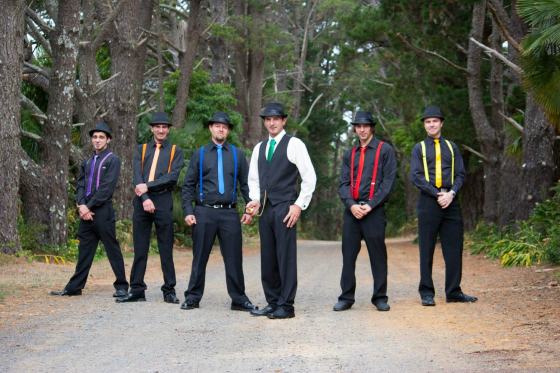 615959_382054761877337_442481405_o