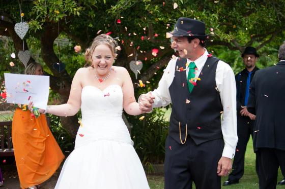 665942_382054478544032_1619949402_o