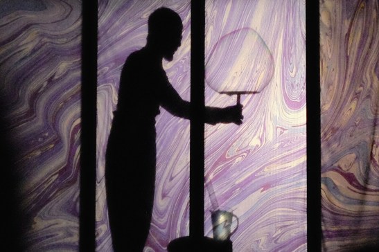 bubble magic show 3-shadow play