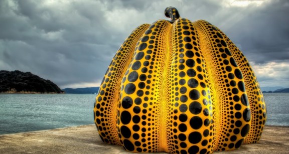 Yayoi-Kusama-Yellow-Pumpkin-1920x12003-750x400